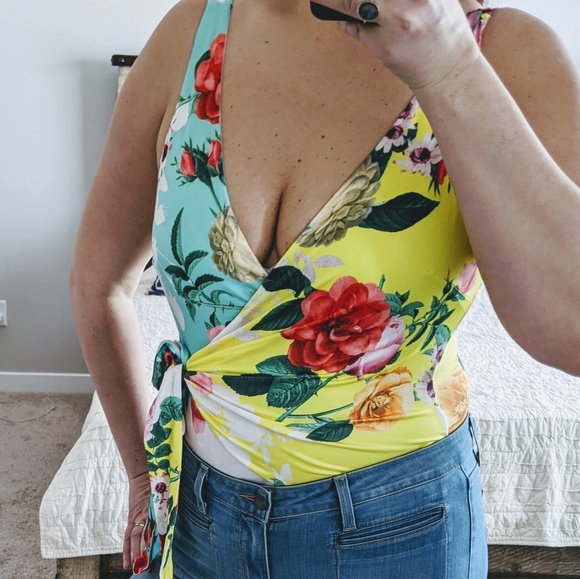 🆕🌿FLORAL BODYSUIT🌿 - Picture 8 of 13